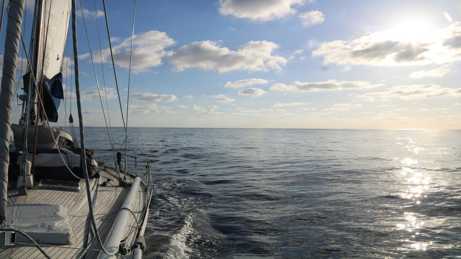 Autonomes Segelboot meistert Atlantiküberquerung